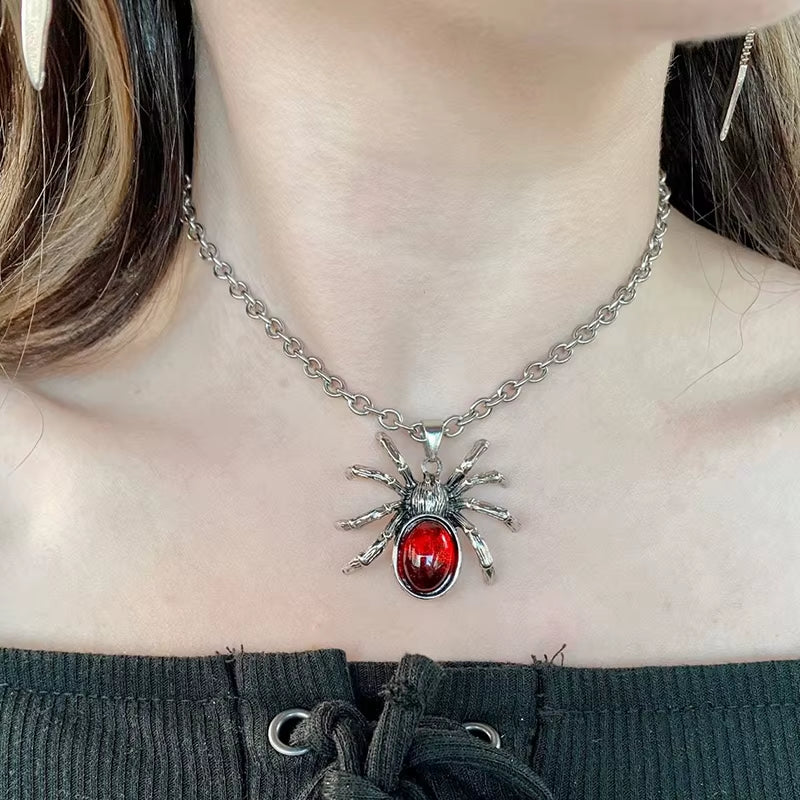 Vintage Red Crystal Spider Pendant Necklaces Punk Rock Gothicinsect Animal Choker for Men Boyfriend Gift Party Club Jewelry